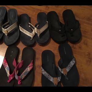 Tommy Hilfiger Sz 9 flip flops 5 pairs